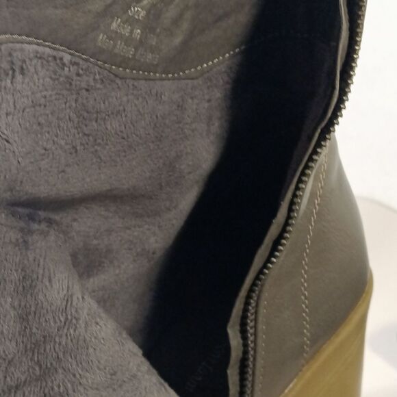 Journee Comfortfoam JAQUIE Vegan Leather Platform Bootie Sz 9 - Picture 7 of 9